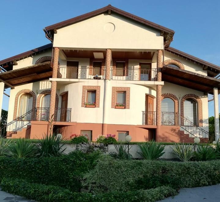 Casa Borza Hotel Alba Iulia Exterior foto